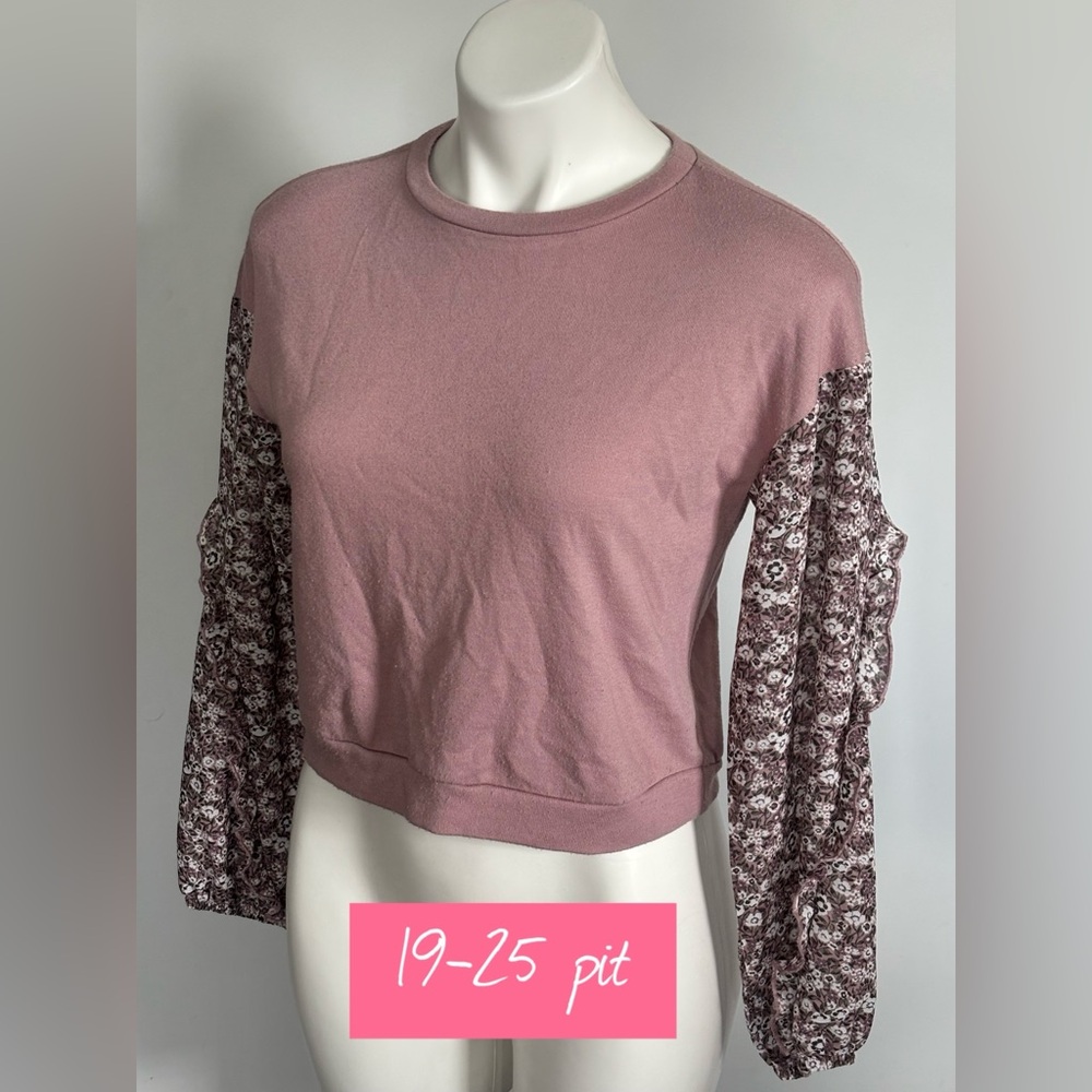 Belle Du Jour Mauve Crewneck with Floral Print Balloon Sleeves Oversized